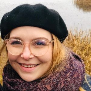 Meet your Posher, Nicole